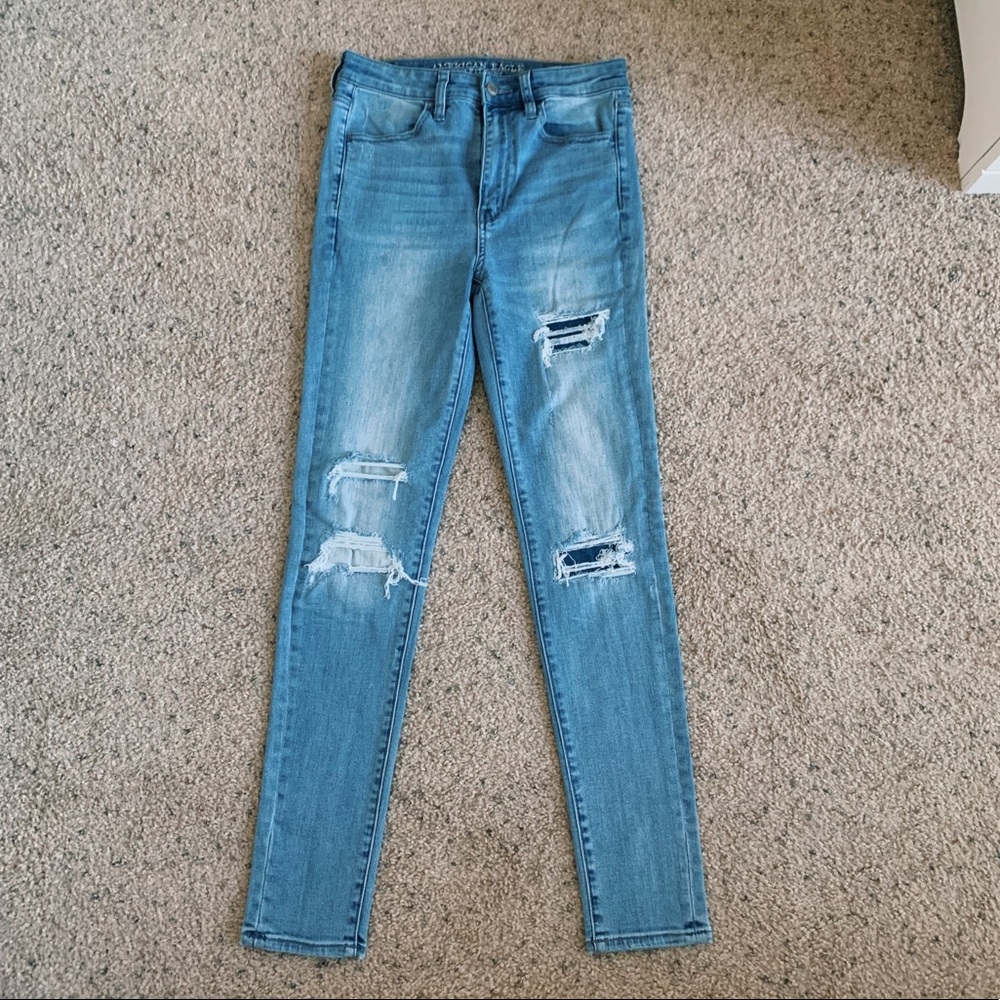American Eagle High Wasted Jeans🦅
